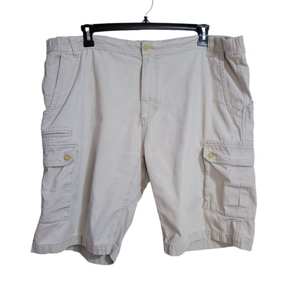 Woolrich Khaki Cargo Shorts (Size 44) - Picture 1 of 6